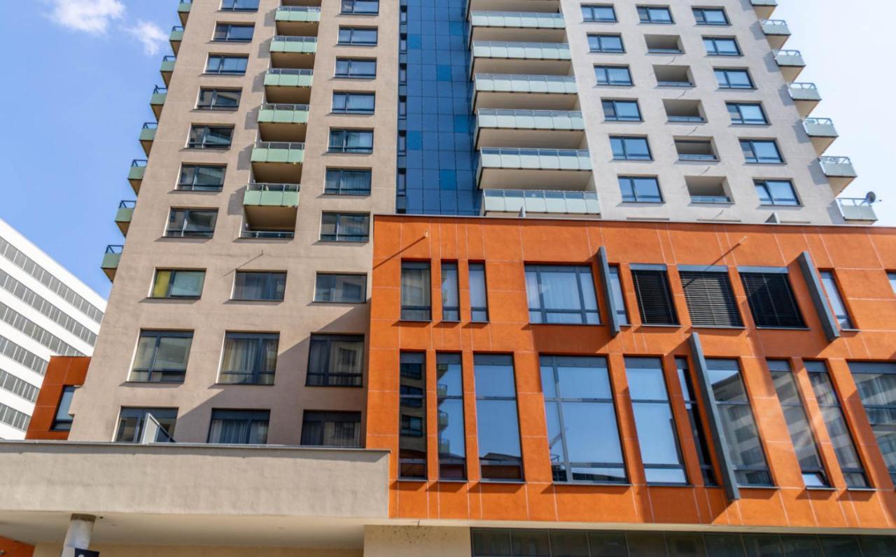 Апартаменты Moderny Byt V Sirsom Centre Братислава Экстерьер фото